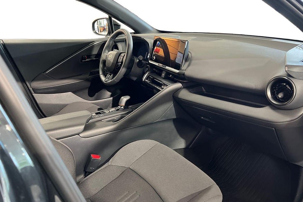 Vehicle Image 7