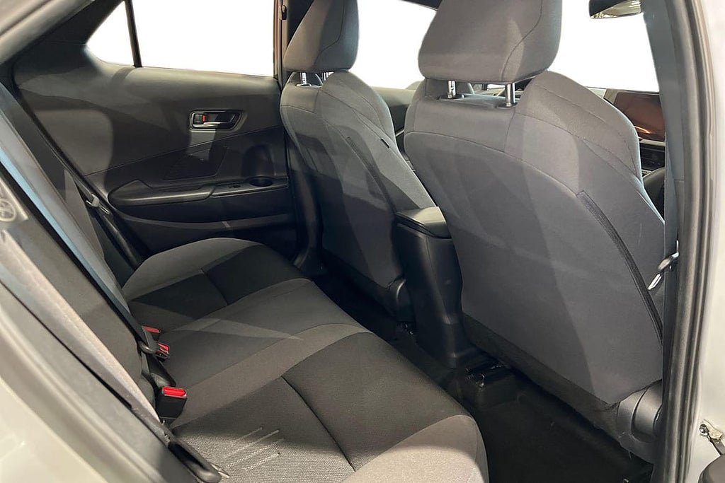 Vehicle Image 9