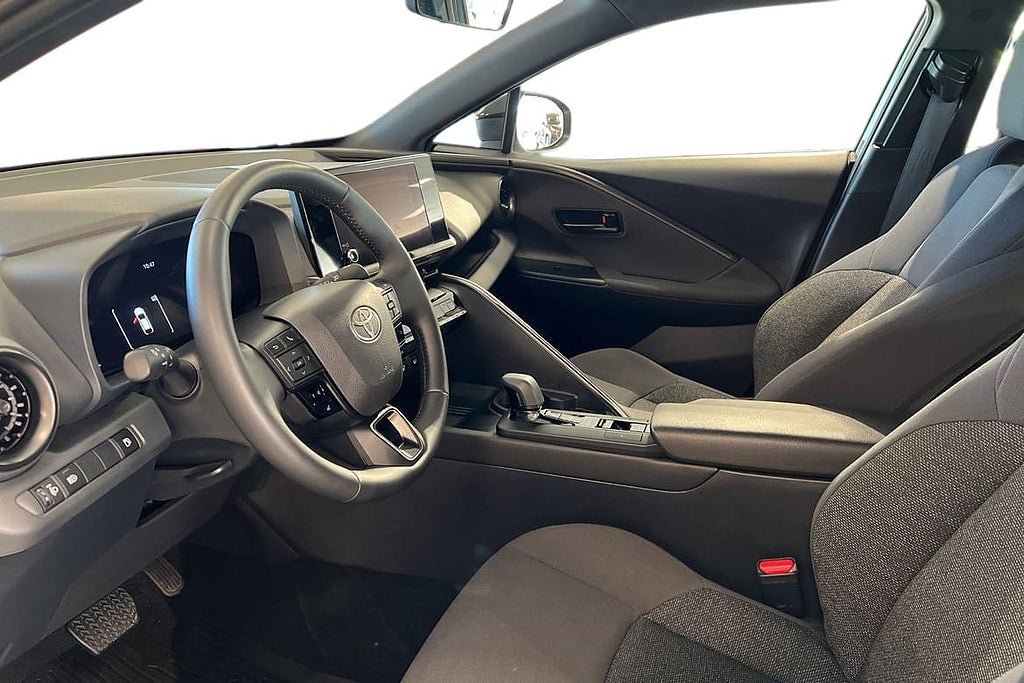 Vehicle Image 14