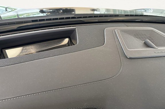 Vehicle Image 27