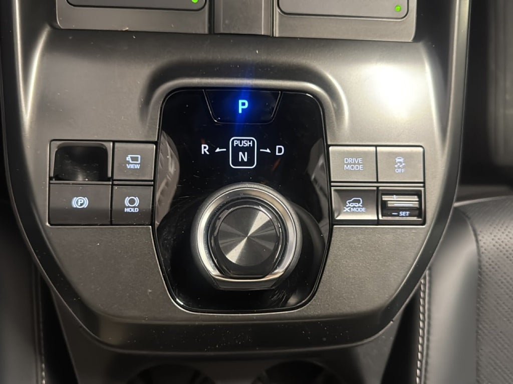 Vehicle Image 18