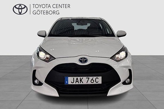 Vehicle Image 7