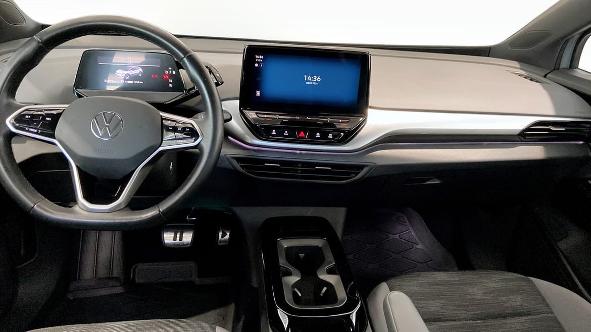 Vehicle Image 10