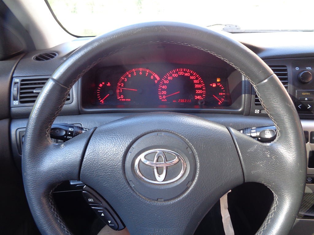 Vehicle Image 8