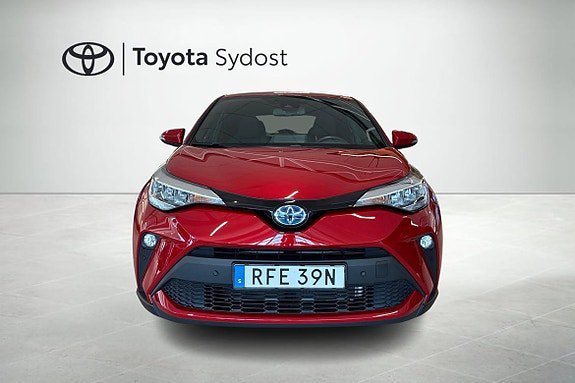Vehicle Image 6