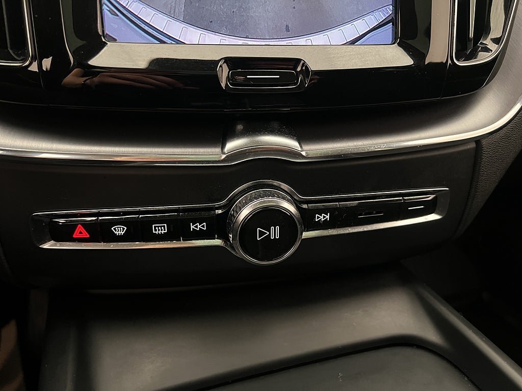 Vehicle Image 27