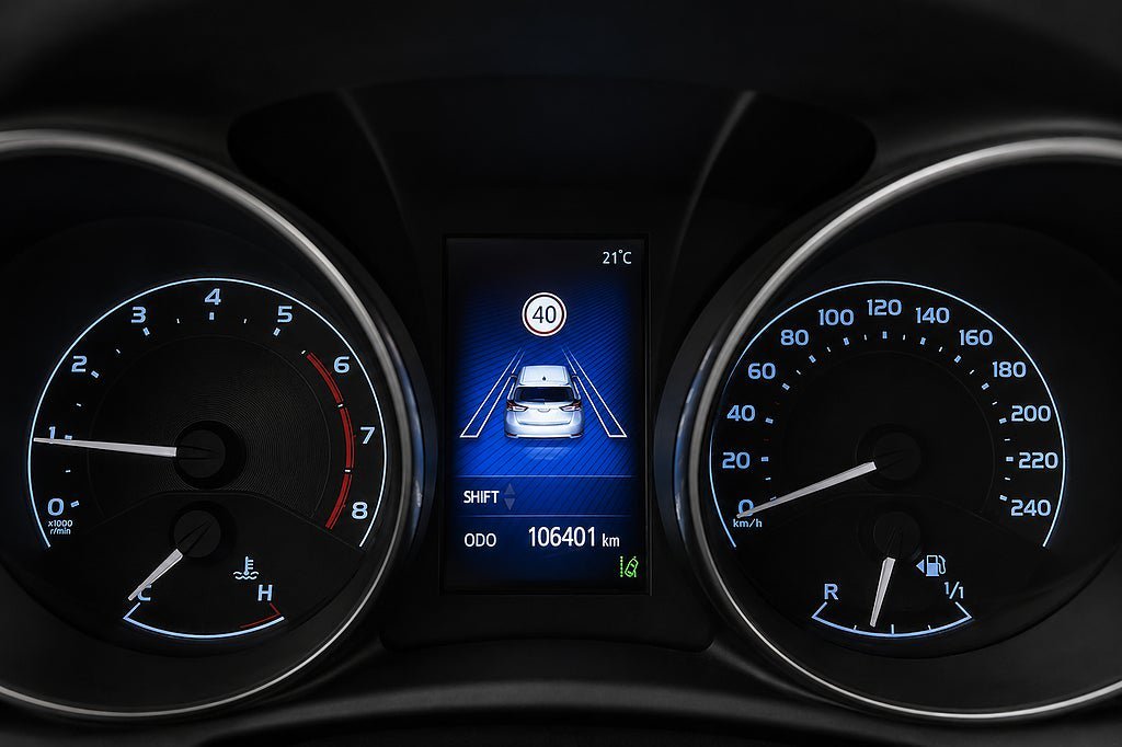Vehicle Image 12
