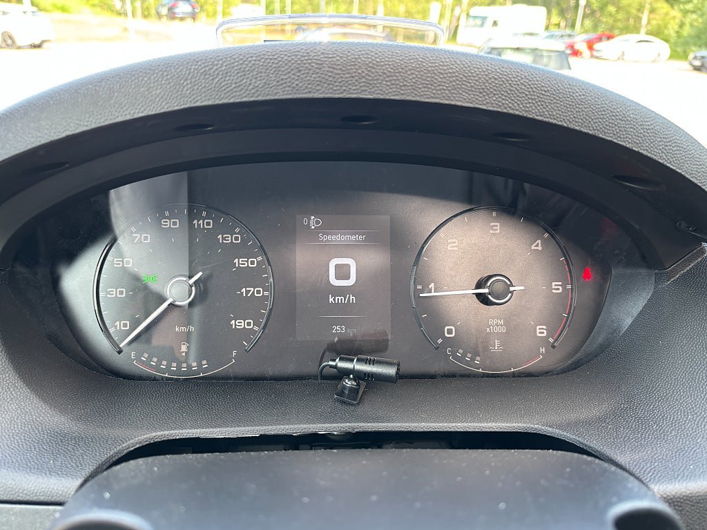 Vehicle Image 21