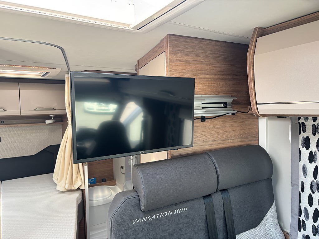 Vehicle Image 37