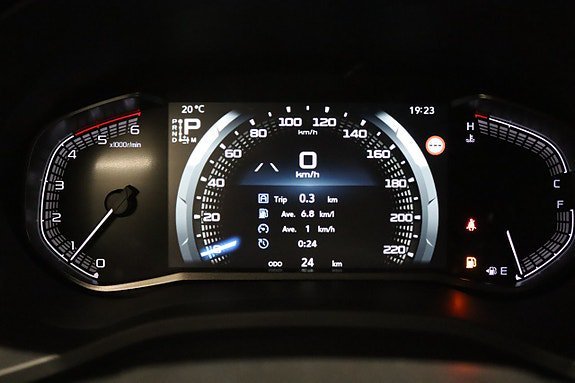 Vehicle Image 11