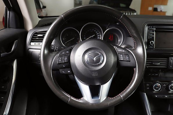 Vehicle Image 8