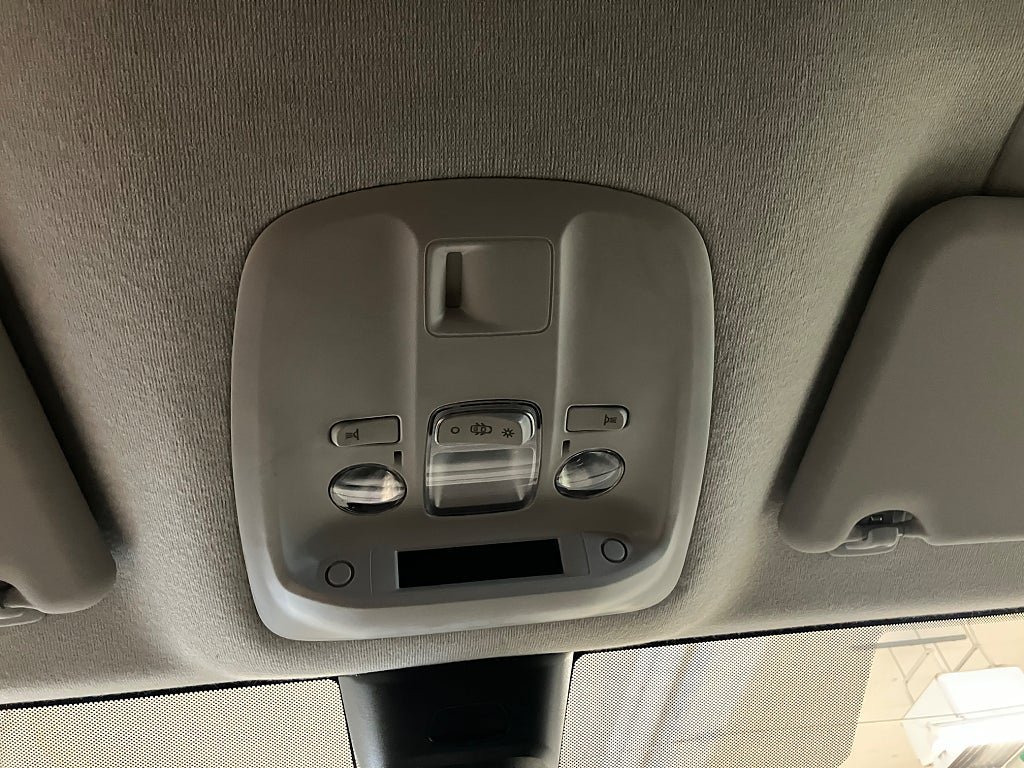 Vehicle Image 18