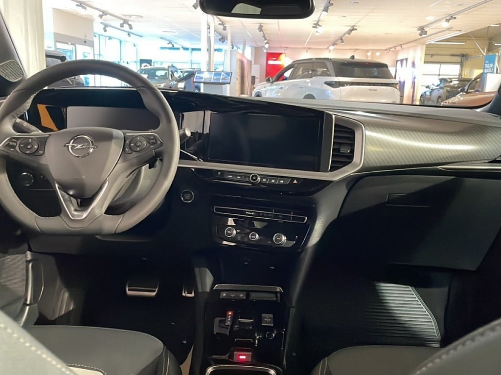 Vehicle Image 21