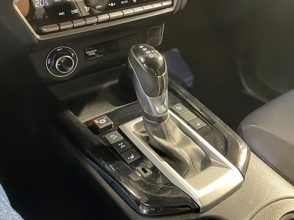 Vehicle Image 16