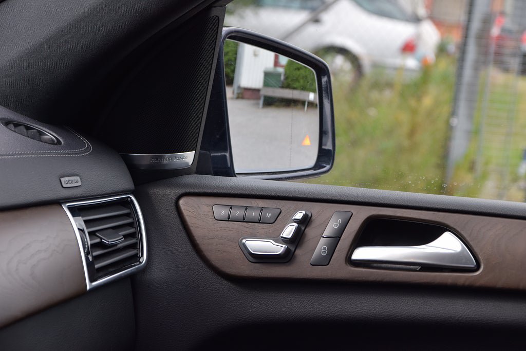 Vehicle Image 27