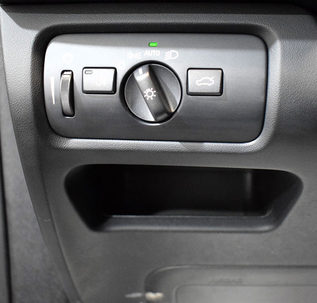 Vehicle Image 17