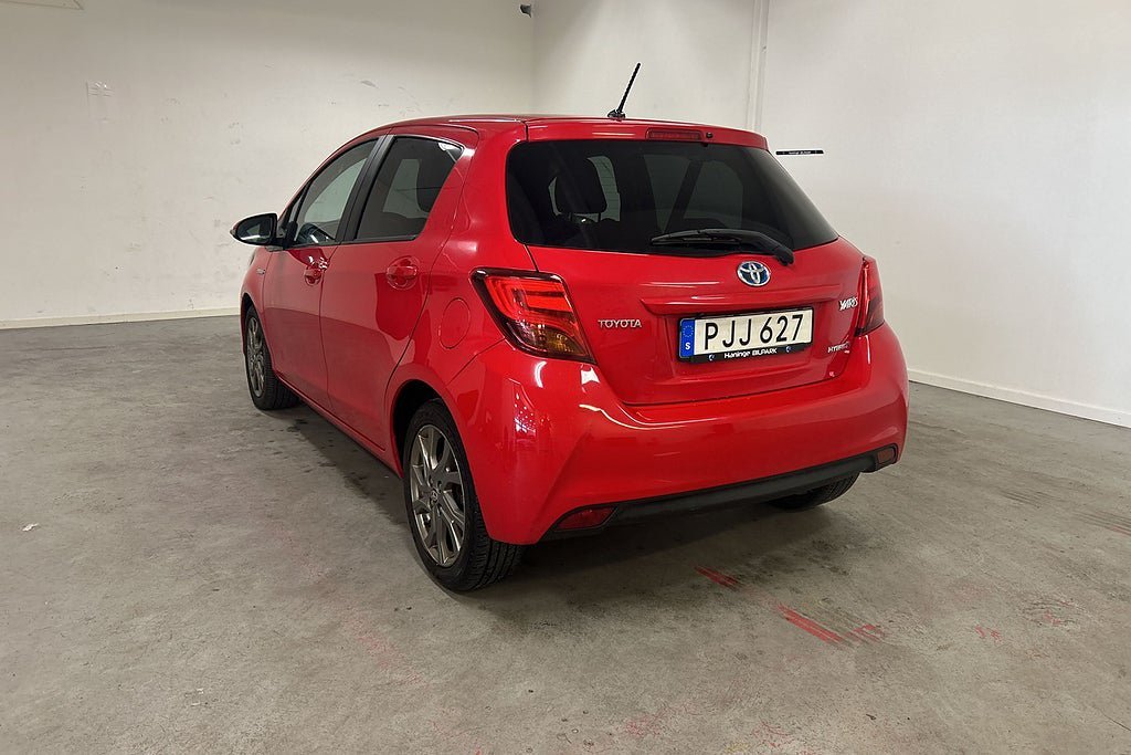 Vehicle Image 9