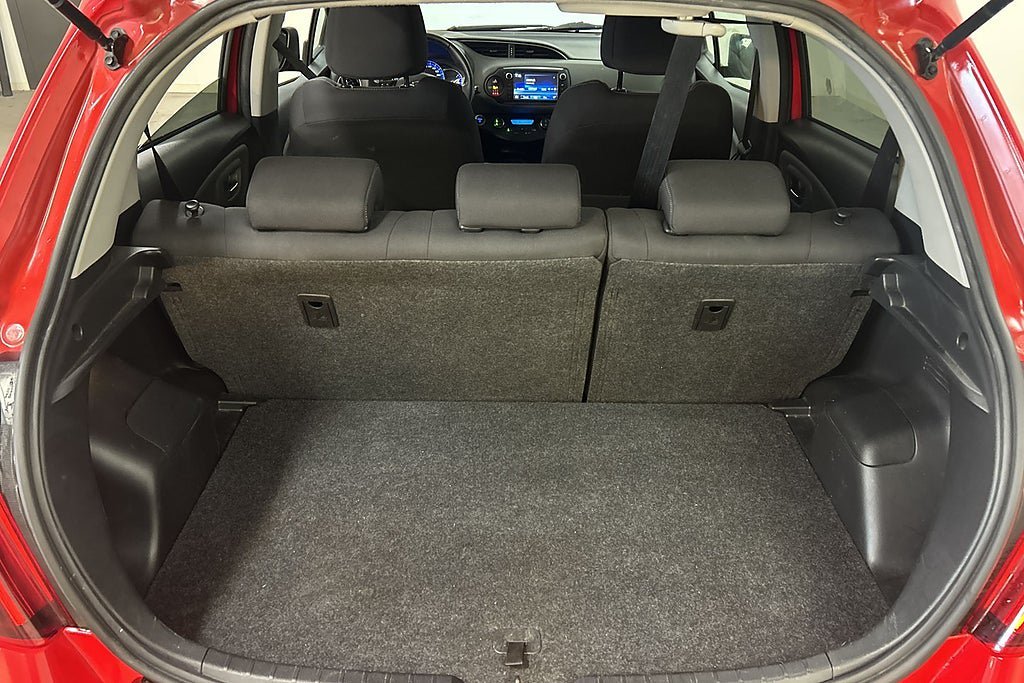 Vehicle Image 19
