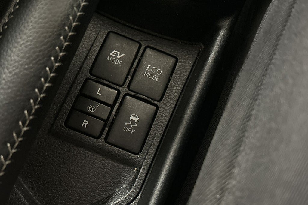 Vehicle Image 24