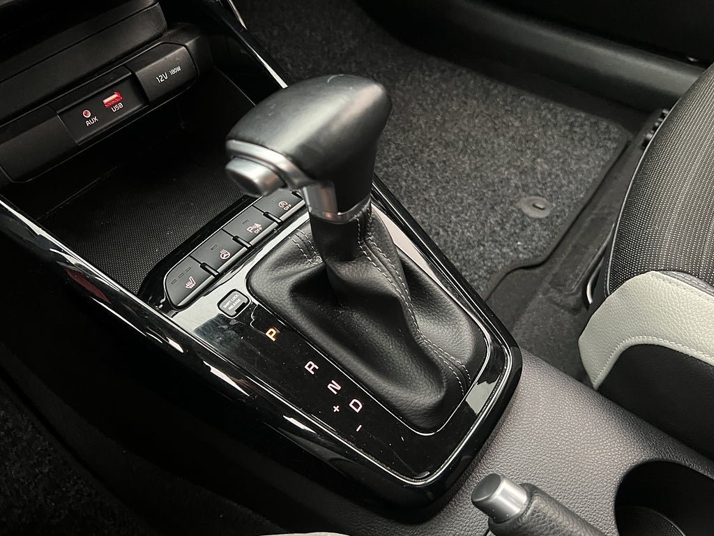 Vehicle Image 23