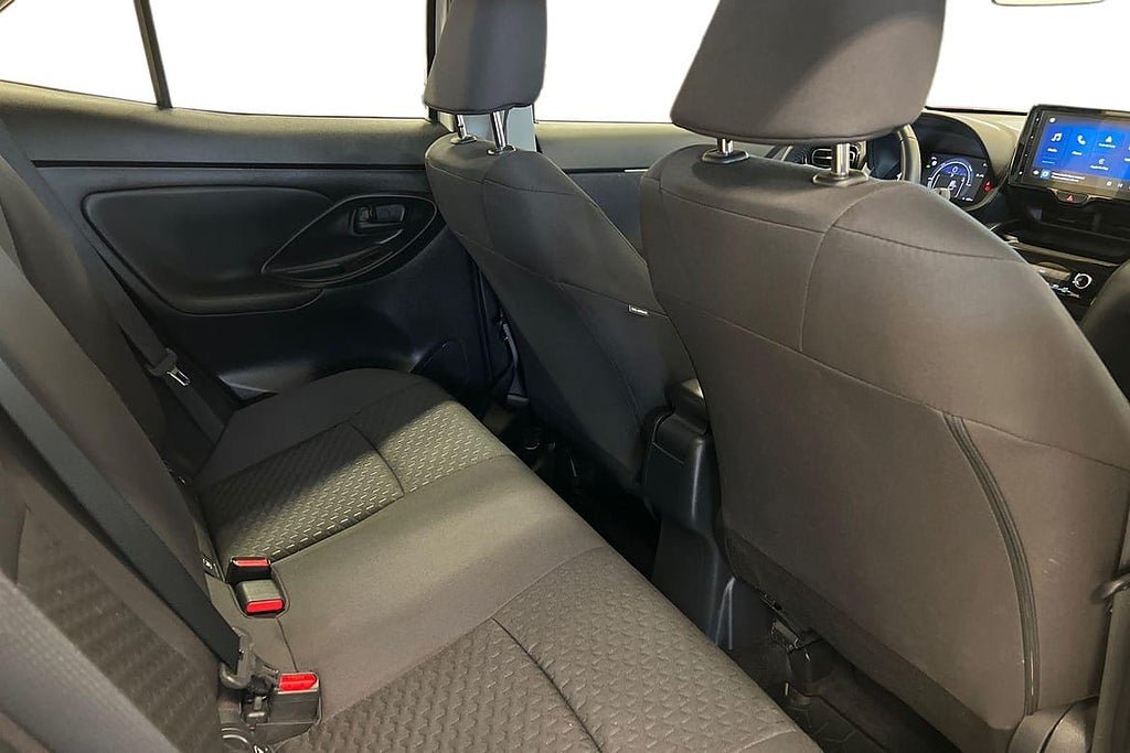 Vehicle Image 9