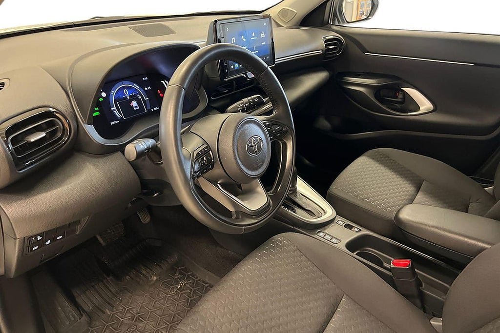 Vehicle Image 14