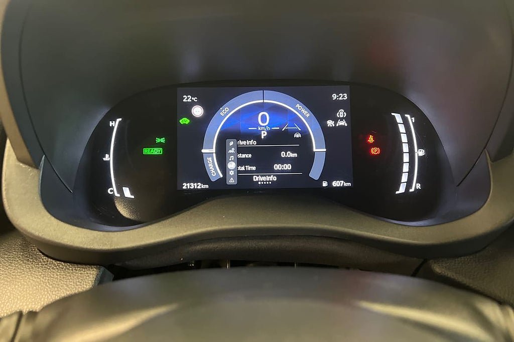 Vehicle Image 16
