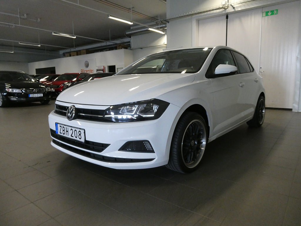 Vehicle Image 9