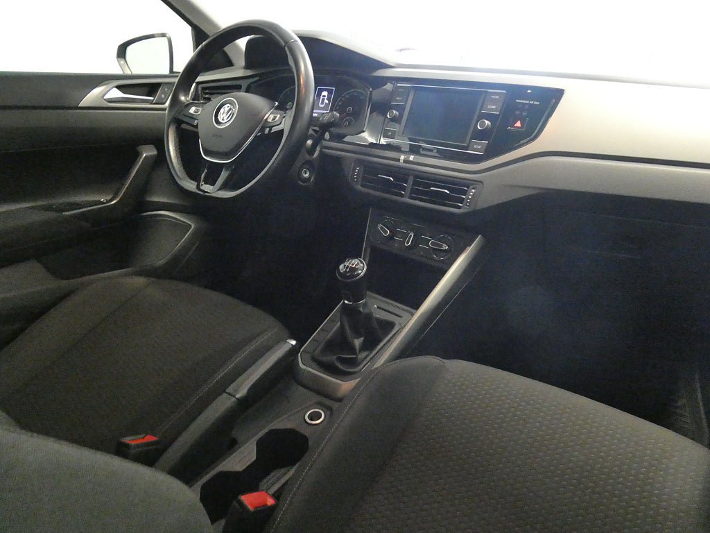 Vehicle Image 13