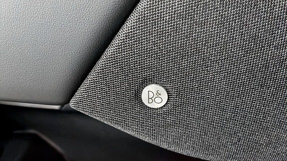 Vehicle Image 24