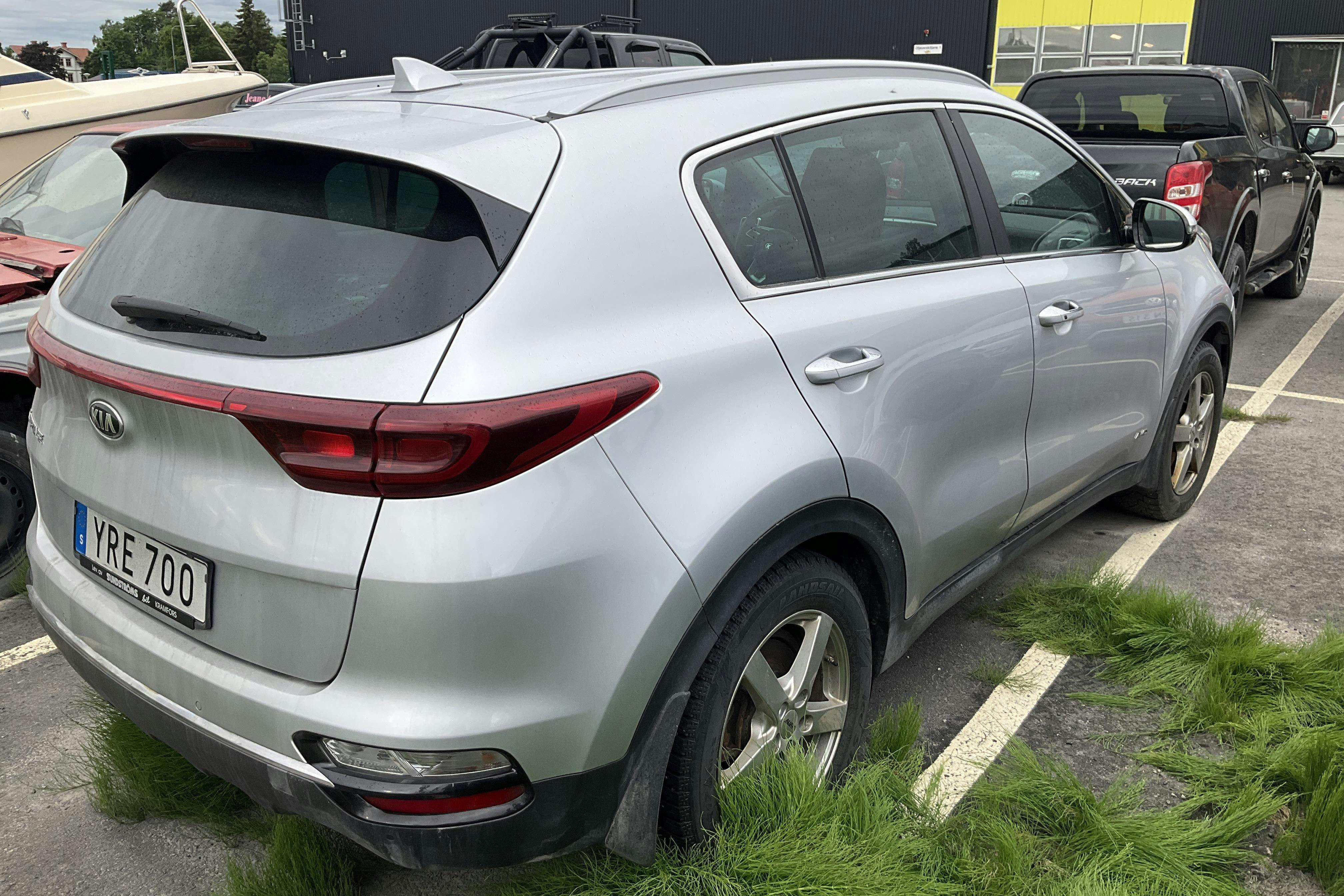 Vehicle Image 4