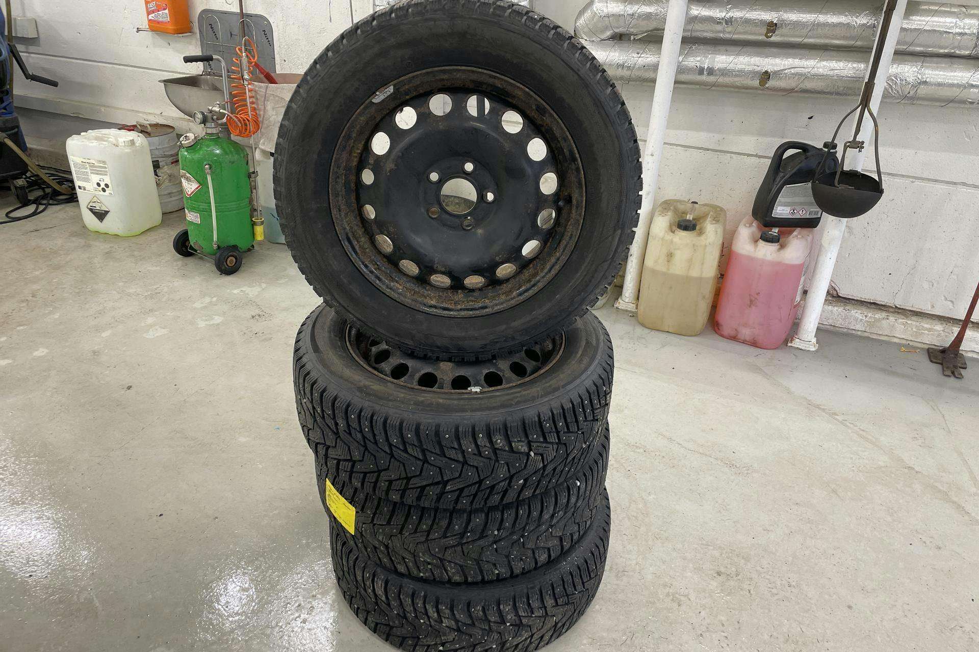 Vehicle Image 13