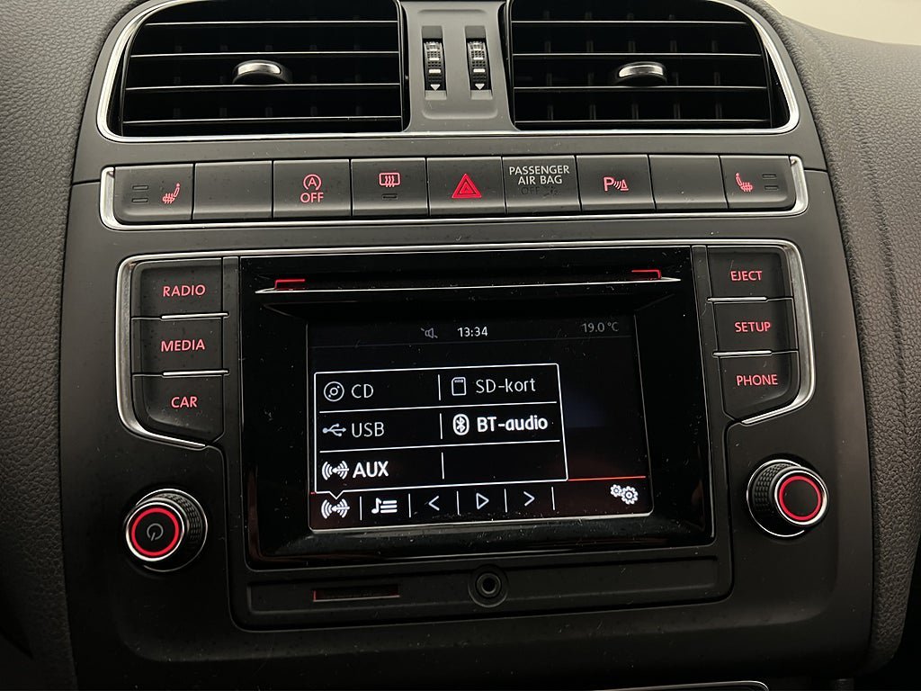 Vehicle Image 17