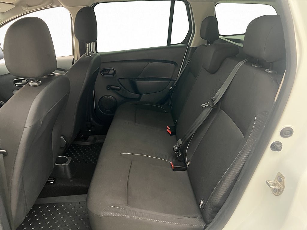 Vehicle Image 17