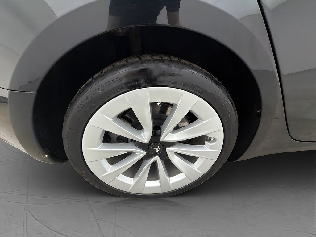 Vehicle Image 30
