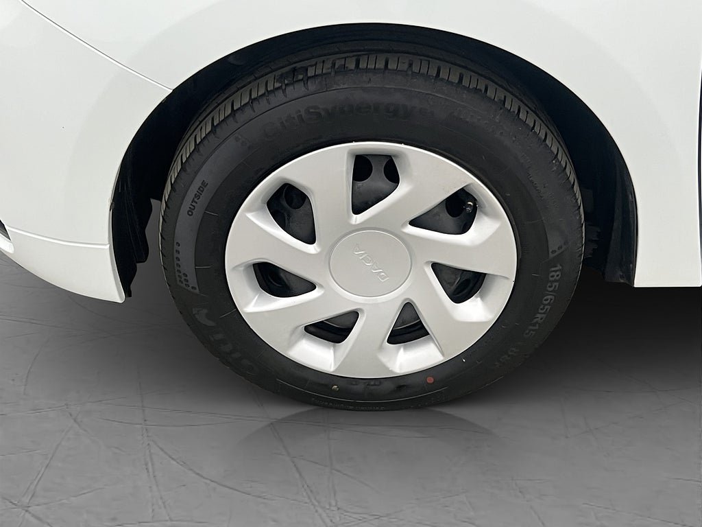 Vehicle Image 21