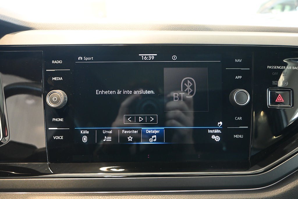 Vehicle Image 17
