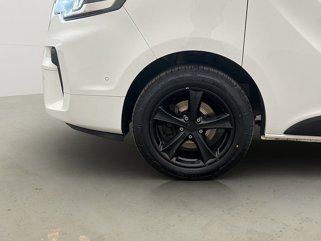Vehicle Image 31