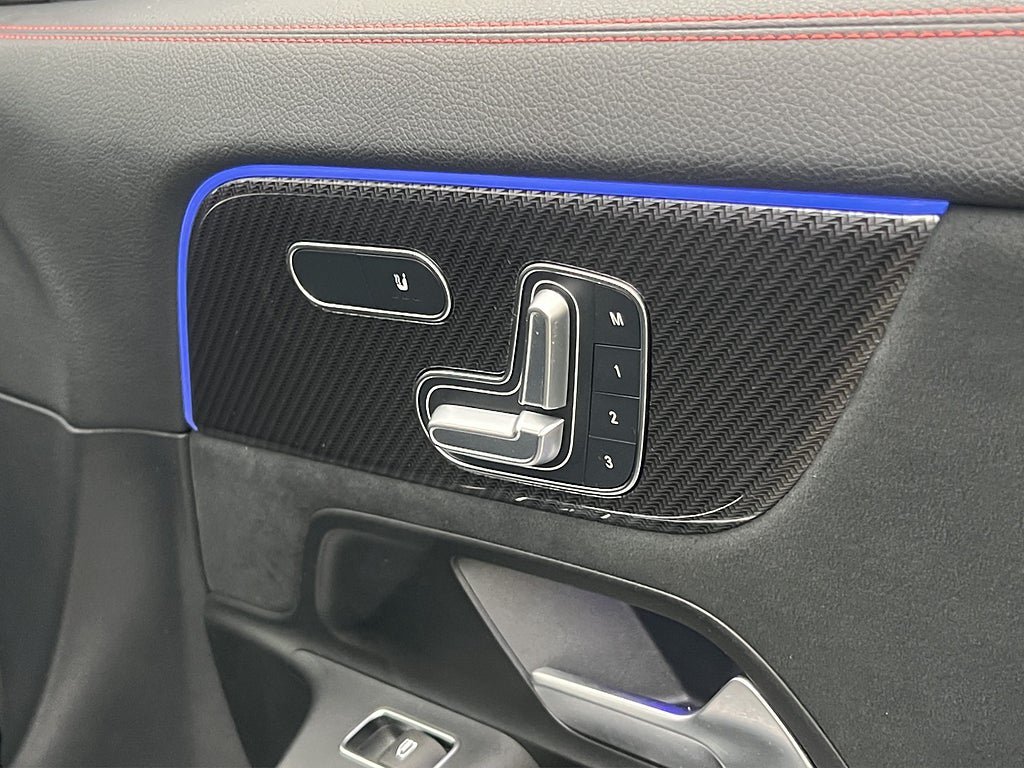 Vehicle Image 28