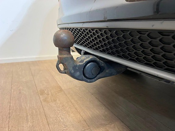 Vehicle Image 24