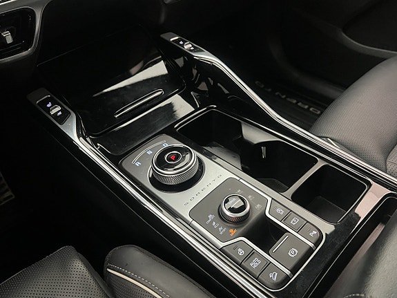 Vehicle Image 27