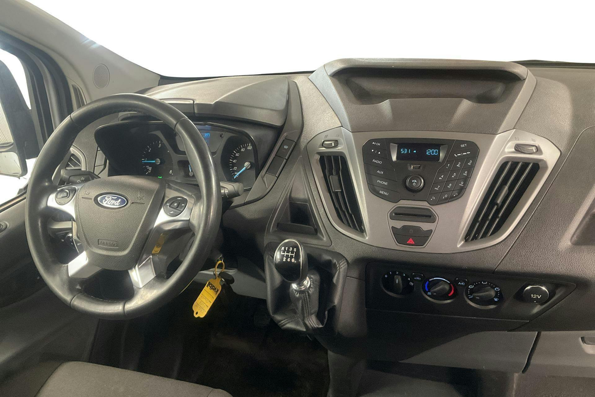 Vehicle Image 6