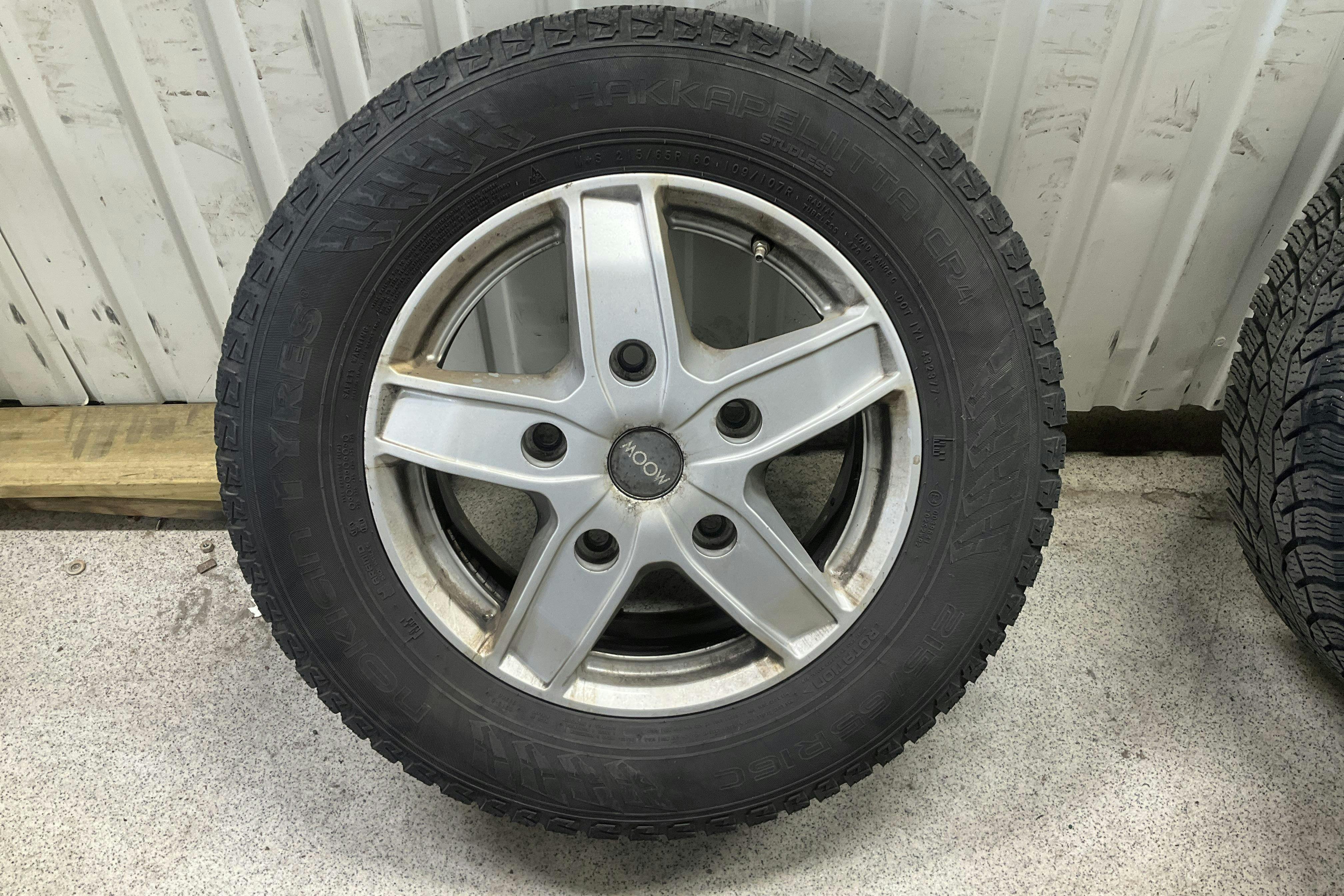 Vehicle Image 14