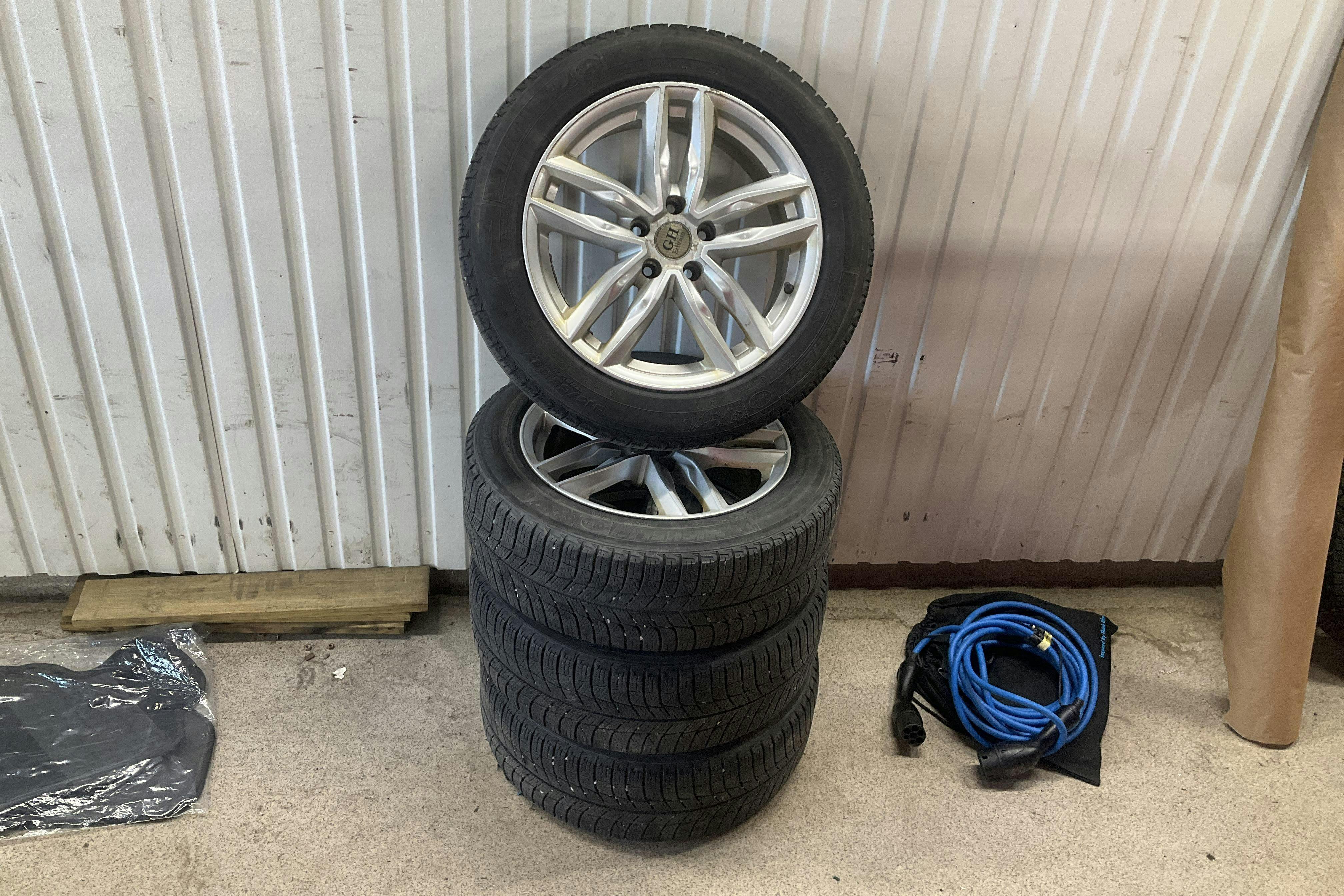Vehicle Image 20