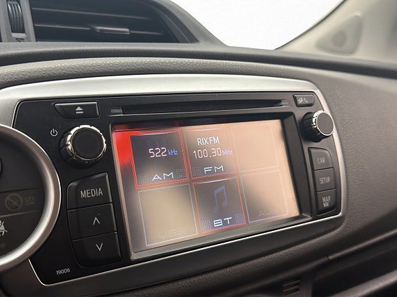 Vehicle Image 16