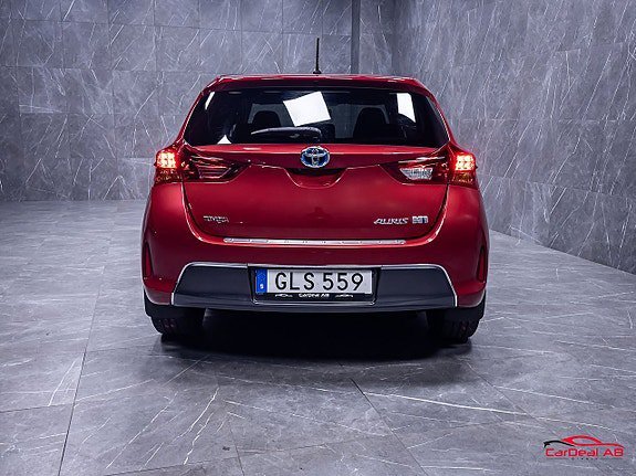 Vehicle Image 6