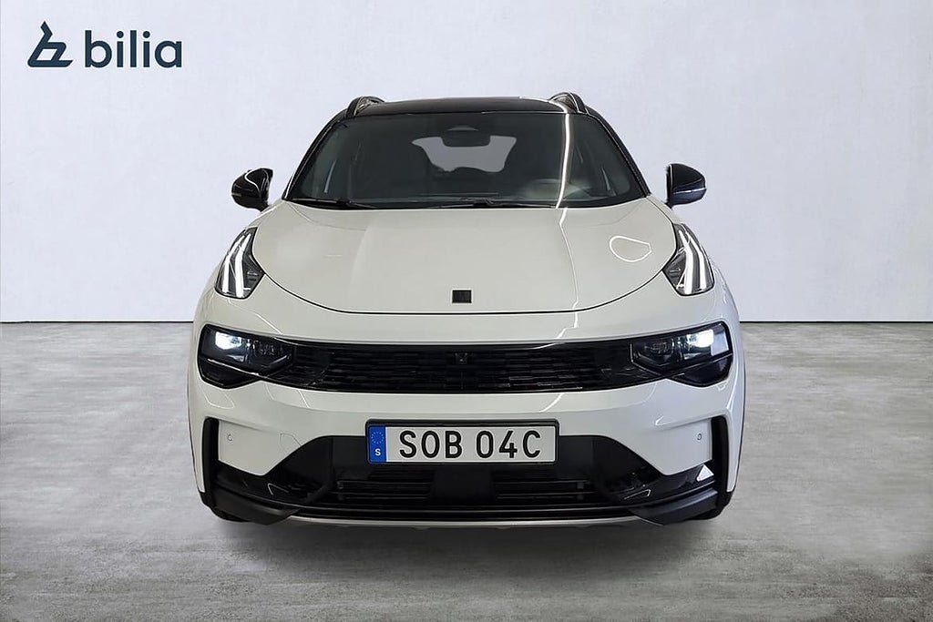 Vehicle Image 6