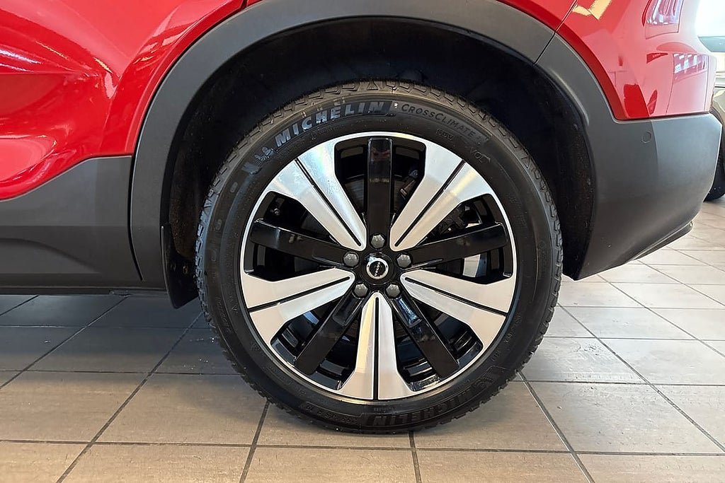 Vehicle Image 17