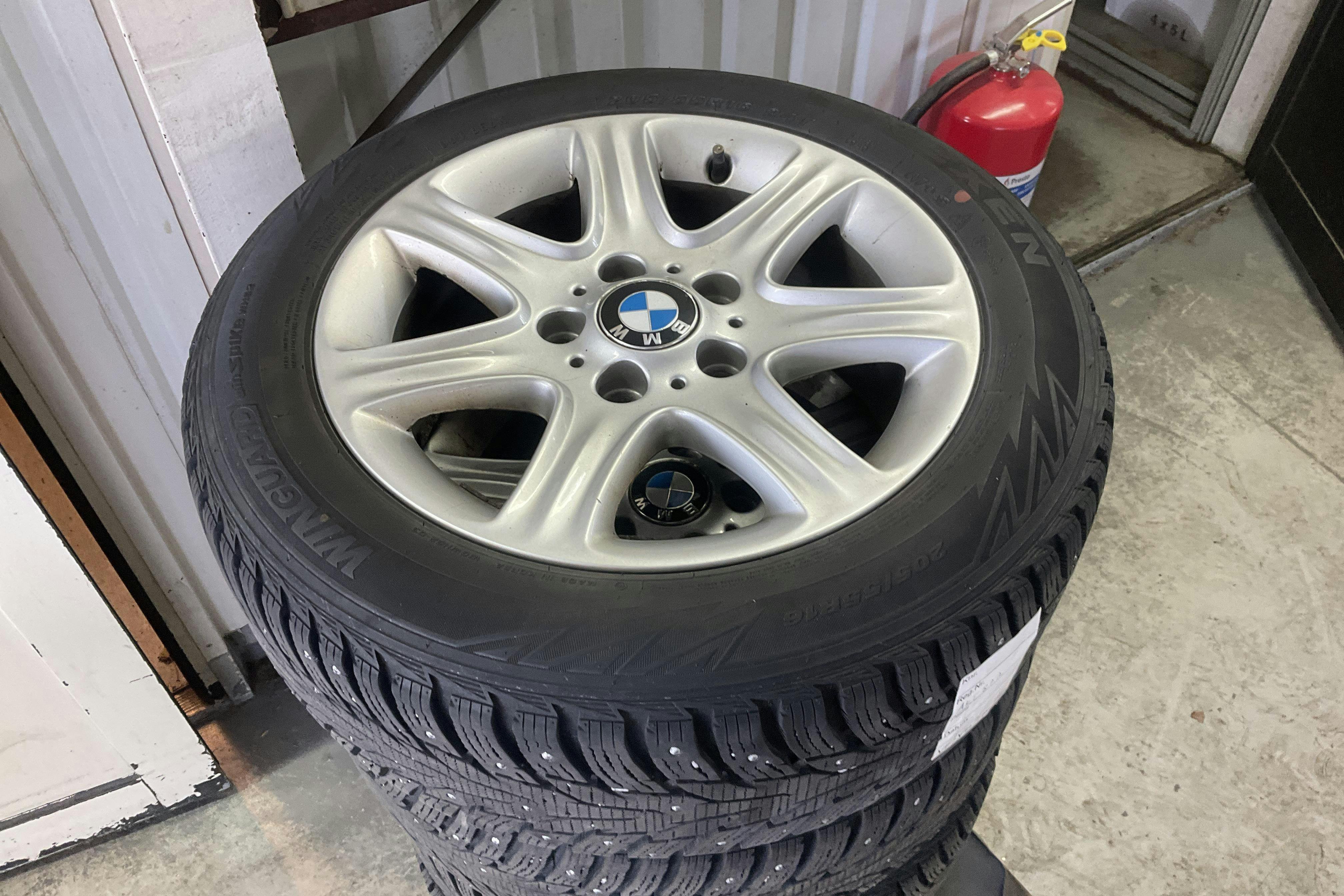 Vehicle Image 11