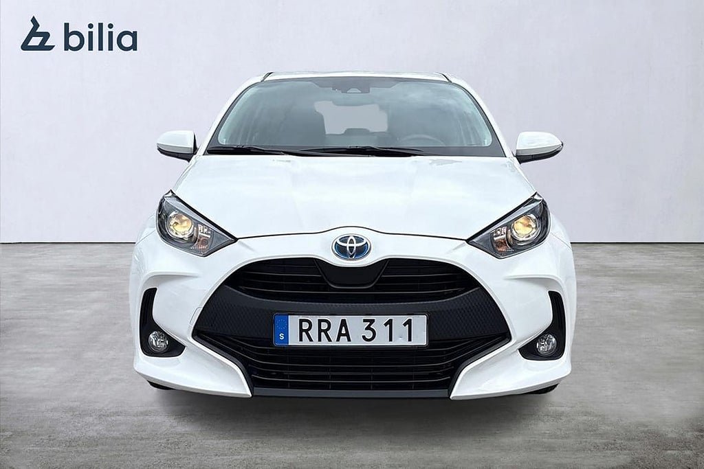 Vehicle Image 6